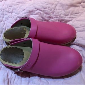 Hot pink vintage wooden clogs